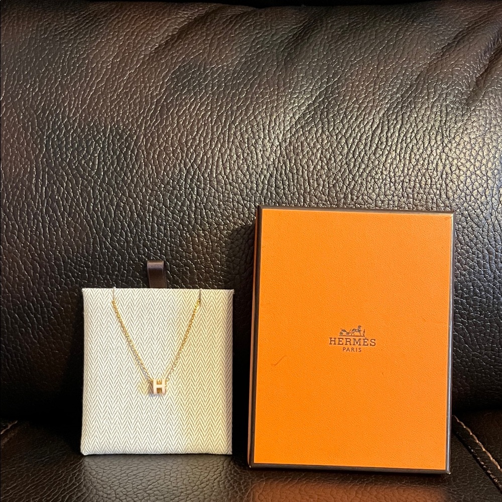 Hermès Pop H logo enamel pendant necklace NEW - Picture 4 of 9
